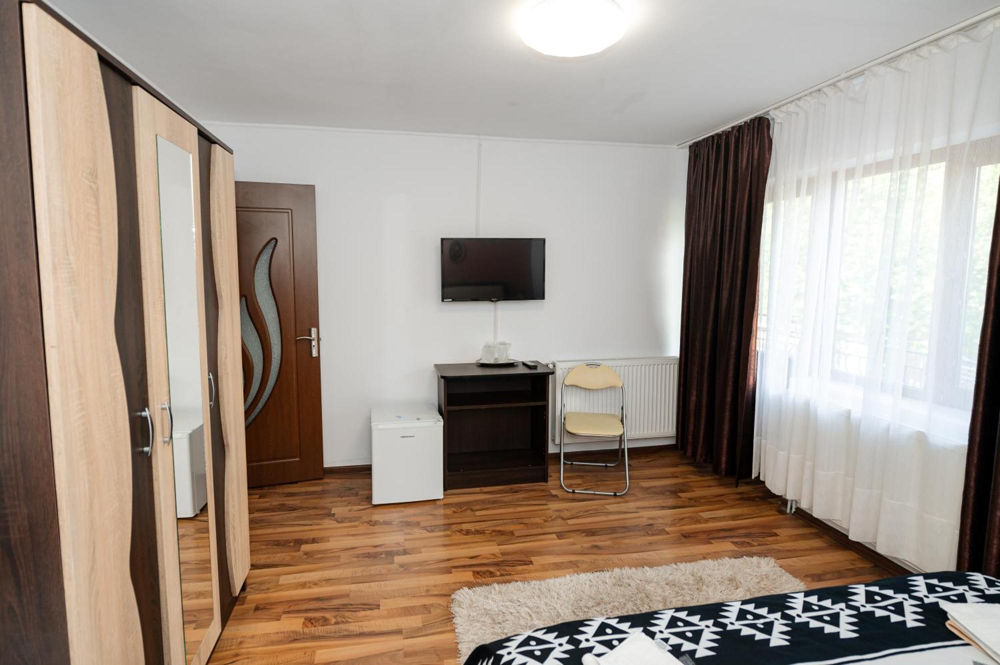 Hotel Casa Alex Călimăneşti Exteriér fotografie