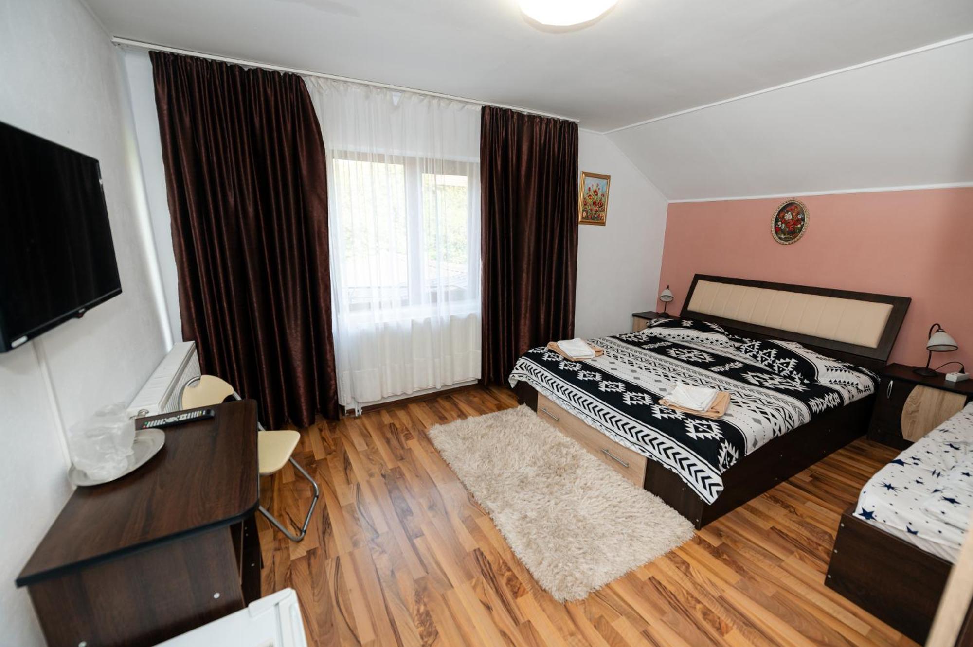 Hotel Casa Alex Călimăneşti Exteriér fotografie